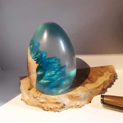 Azure Easter-egg Desk Lamp