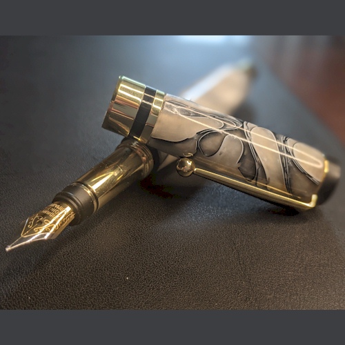 Cream Smoke and Ivory Fountain Pen